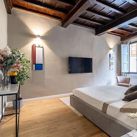 Santa Croce Luxury Suite - Dolcevita Holiday ฟลอเรนซ์ ภายนอก รูปภาพ