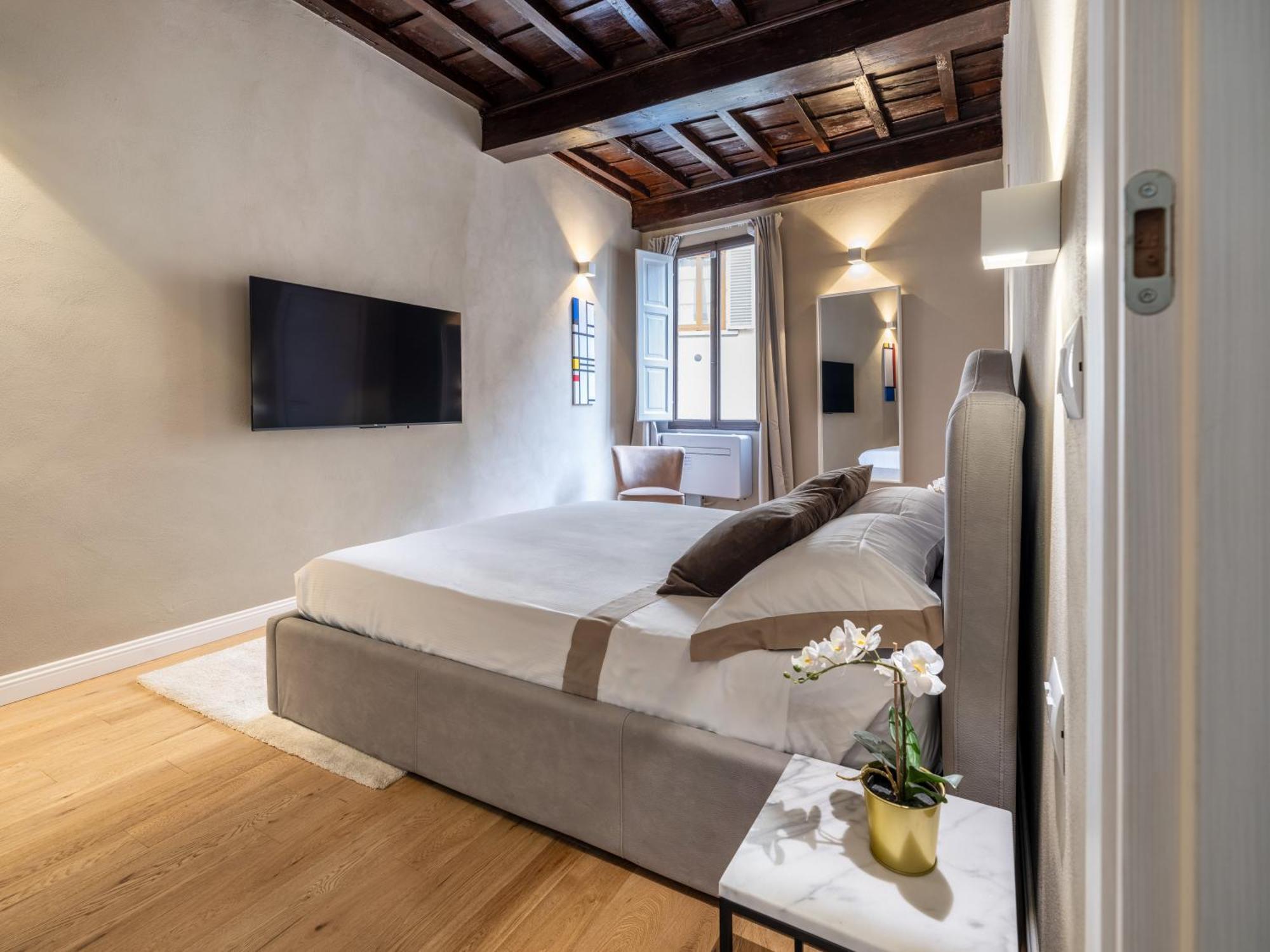 Santa Croce Luxury Suite - Dolcevita Holiday ฟลอเรนซ์ ภายนอก รูปภาพ
